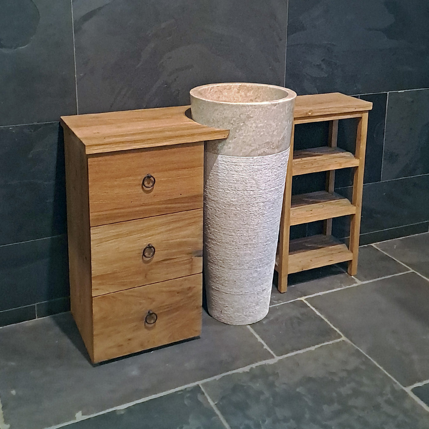 Standwaschbecken mit Schrank aus Altholz und Teak, Badgestaltung, Maße 125x40x80 cm, mit Marmorelementen, von Aceh