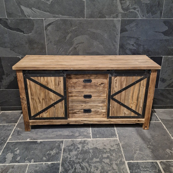 Badezimmerschrank aus recyceltem Teakholz, handgefertigter Unterschrank mit zwei Türen und drei Schubladen, rustikales Sideboard, Maße 150 x 47 x 80 cm, einzigartiges Naturprodukt