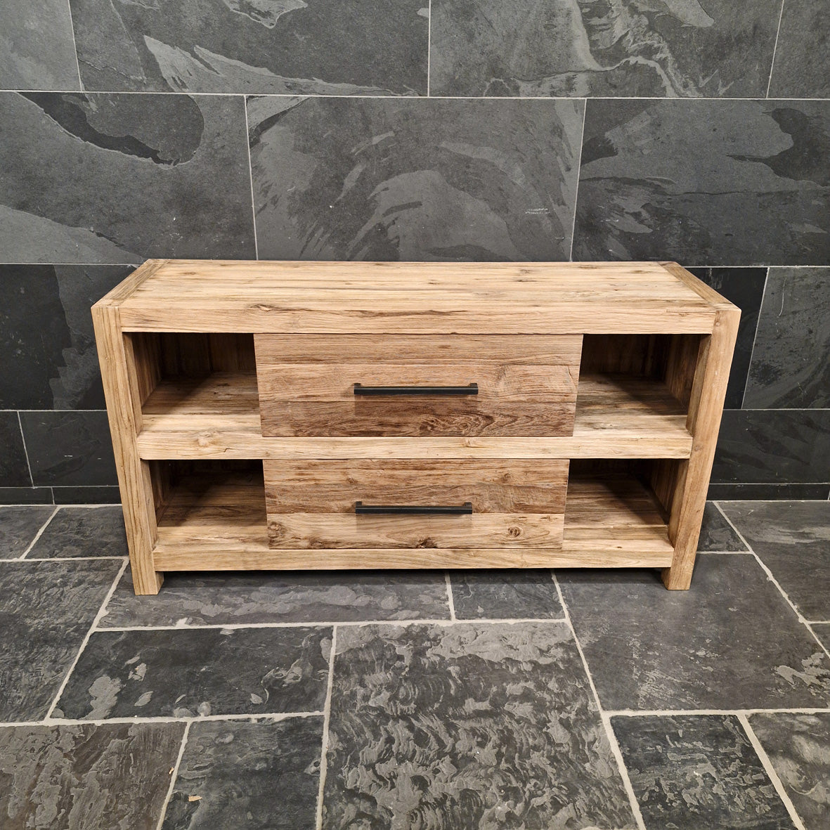 Moderner Badmöbel-Unterschrank aus Altholz von Maluku, glatt, robustes Design für stilvolle Badgestaltung, Maße 150x47x80 cm
