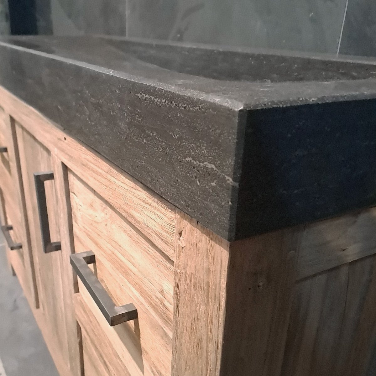 Moderner BINTAN Unterschrank aus Teakholz mit glatter Oberfläche, ideal für modernes Badezimmer, Badgestaltung