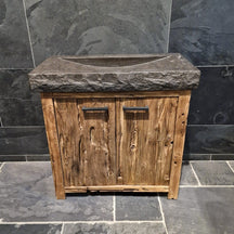 Badezimmermöbel mit Waschtisch aus natürlichem Massivholz, Bantam Model 7, moderne Badgestaltung, klare Linien, hochwertige Verarbeitung