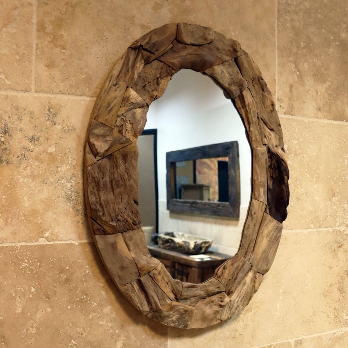 Ovaler Wandspiegel aus recyceltem Teakholz, 50x70 cm, für Badgestaltung, von WURZELHOLZ