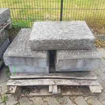 Graue Granit-Blockstufe, 75 x 50 x 10 cm, als Terrassenplatten für Garten und Hof, von GRANIT GREY.