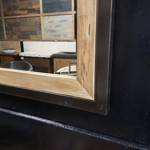 Spiegel Industrial rechteckig mit Rahmen aus recyceltem Teak und Eisen - Spiegel Teak Altholz Bad Flur METAL LOOK - 90 x 70 cm - Badgestaltung | Afrika Naturstein