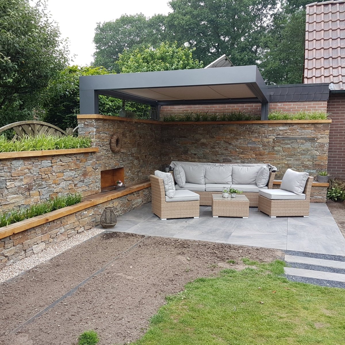 Rustique Quarzit Verblender aus Naturstein, detailreiche Ansicht des RUSTIQUE Rocks Verblenders für dekorative Wandgestaltung