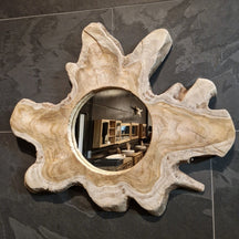 Wandspiegel Badspiegel aus recyceltem Teakholz in verschiedenen Größen, ideal für Badezimmergestaltung, von Baumstumpf.