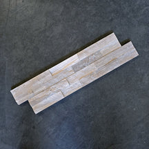 Naturstein Verblender aus Marmor von WHITE GREY, strukturierte Oberfläche, perfekt für Wandgestaltung und Dekor.